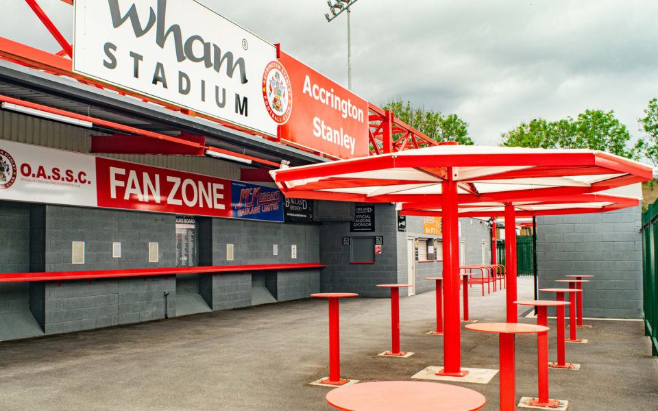 Connekt - Sporting Venue Smoking Shelter