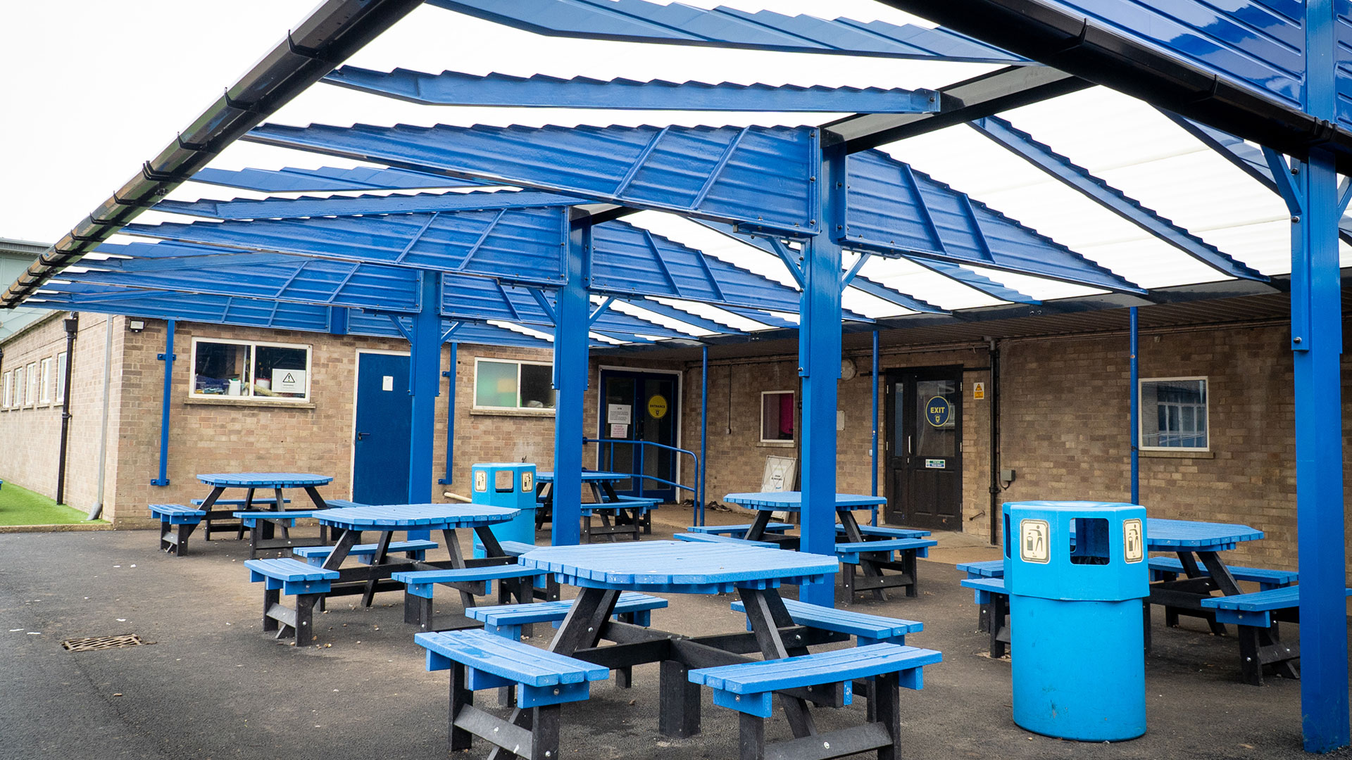 framingham-earl-high-school-case-study-canopies-uk